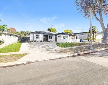 7425 W 88th Pl - Photo Thumbnail 14