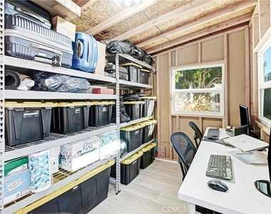 7425 W 88th Pl - Photo Thumbnail 2