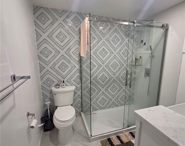 1710 E Fruit Street - Photo Thumbnail 6