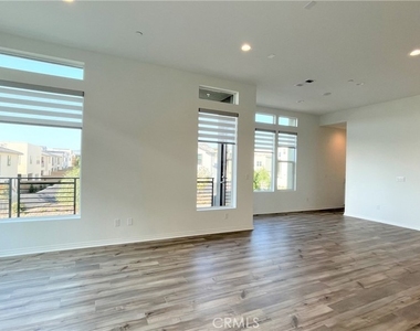 152 Sawbuck - Photo Thumbnail 9