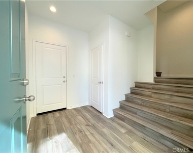 152 Sawbuck - Photo Thumbnail 3