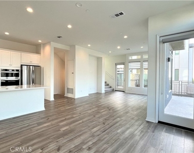 152 Sawbuck - Photo Thumbnail 5