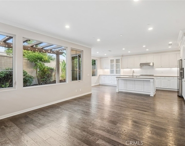 102 Brindisi - Photo Thumbnail 3