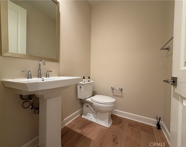 116 Rotunda - Photo Thumbnail 14