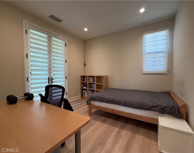 116 Rotunda - Photo Thumbnail 19