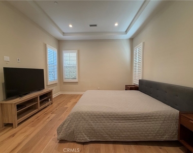 116 Rotunda - Photo Thumbnail 10
