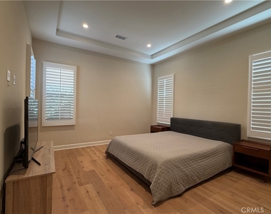 116 Rotunda - Photo Thumbnail 9