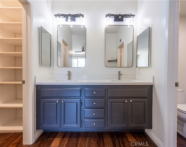 1905 Crescent Oak - Photo Thumbnail 10