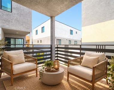 1421 S New Hampshire Avenue - Photo Thumbnail 6