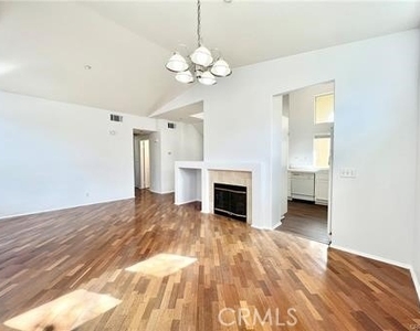 1307 Elmhurst - Photo Thumbnail 2