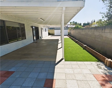 448 E Walnut Avenue - Photo Thumbnail 14
