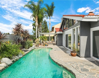23285 Buckland - Photo Thumbnail 2
