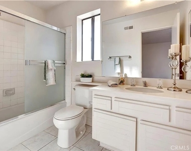 25245 Tanoak  Ln. - Photo Thumbnail 5