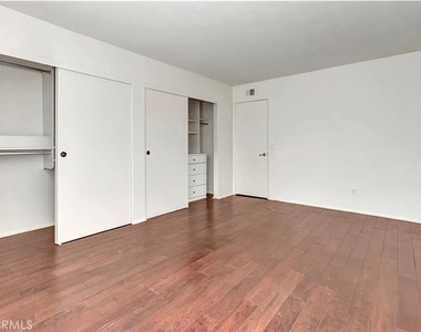 25245 Tanoak  Ln. - Photo Thumbnail 4