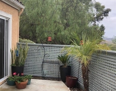 733 Vista Grande - Photo Thumbnail 11