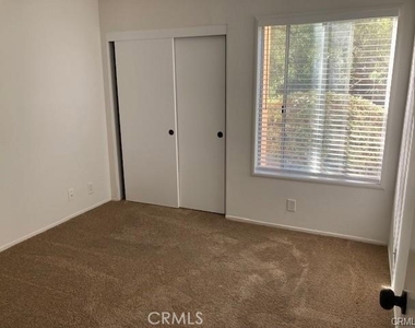 733 Vista Grande - Photo Thumbnail 13