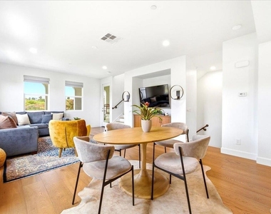1838 Arroyo Willow Lane - Photo Thumbnail 15