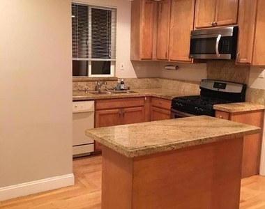 109 Hickory Lane - Photo Thumbnail 3