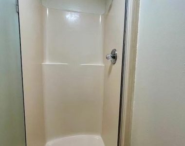4035 Verdosa Drive - Photo Thumbnail 13