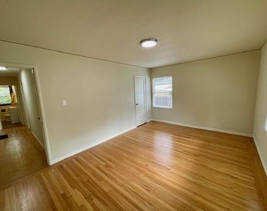 4035 Verdosa Drive - Photo Thumbnail 15