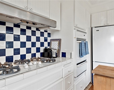 483 Aster Street - Photo Thumbnail 10