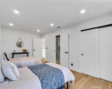 2241 Avenida Salvador - Photo Thumbnail 13