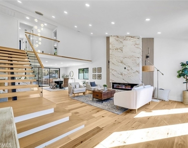 2241 Avenida Salvador - Photo Thumbnail 4