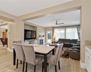 13713 Turf Paradise - Photo Thumbnail 8