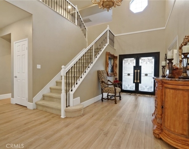 13713 Turf Paradise - Photo Thumbnail 2