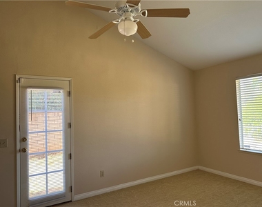 538 Iris Street - Photo Thumbnail 17