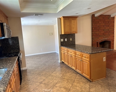538 Iris Street - Photo Thumbnail 11