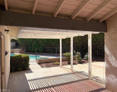 538 Iris Street - Photo Thumbnail 4