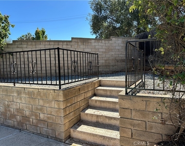 538 Iris Street - Photo Thumbnail 31