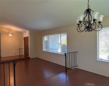 538 Iris Street - Photo Thumbnail 10