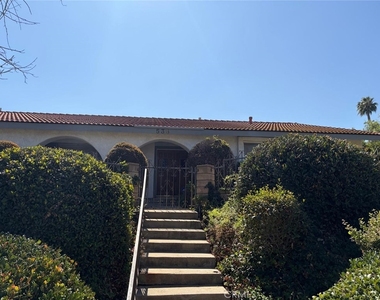 538 Iris Street - Photo Thumbnail 1