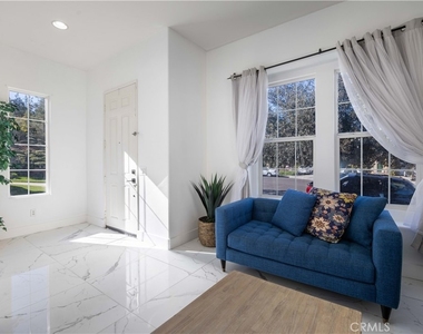 25090 Acorn Court - Photo Thumbnail 4
