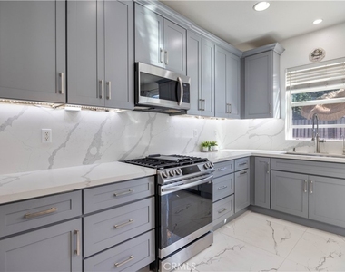 25090 Acorn Court - Photo Thumbnail 10