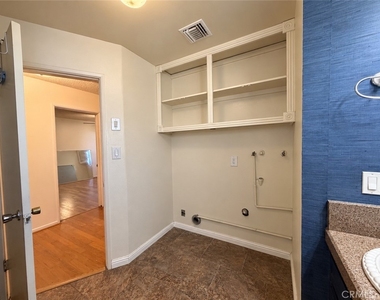 11252 Bellaire Street - Photo Thumbnail 8