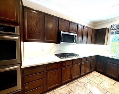 11408 Figtree Terrace - Photo Thumbnail 7