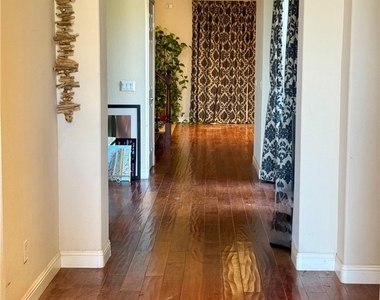 11408 Figtree Terrace - Photo Thumbnail 2