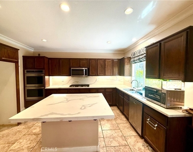 11408 Figtree Terrace - Photo Thumbnail 8