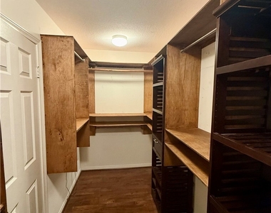 11408 Figtree Terrace - Photo Thumbnail 19