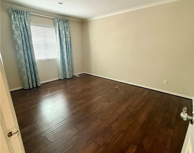 11408 Figtree Terrace - Photo Thumbnail 15