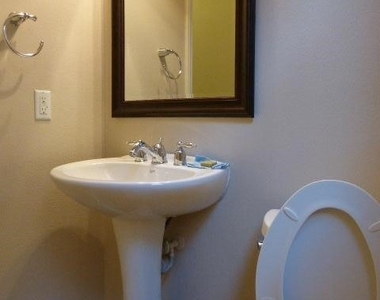 11408 Figtree Terrace - Photo Thumbnail 14