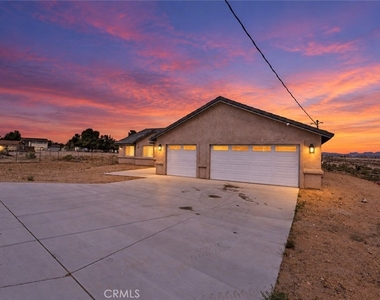 19280 Glendale Court - Photo Thumbnail 1