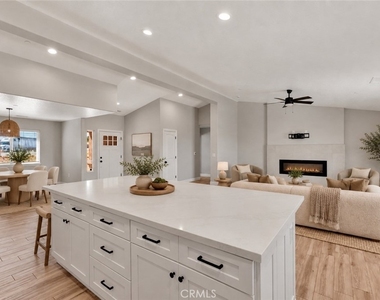 19280 Glendale Court - Photo Thumbnail 11