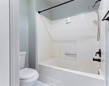 10119 Pinewood Avenue - Photo Thumbnail 14
