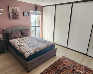 5216 Marina Pacifica S - Photo Thumbnail 9