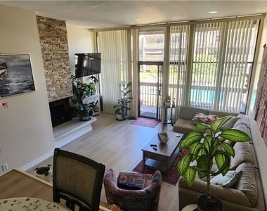 5216 Marina Pacifica S - Photo Thumbnail 14