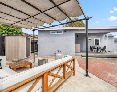 7629 Arcola Ave - Photo Thumbnail 15